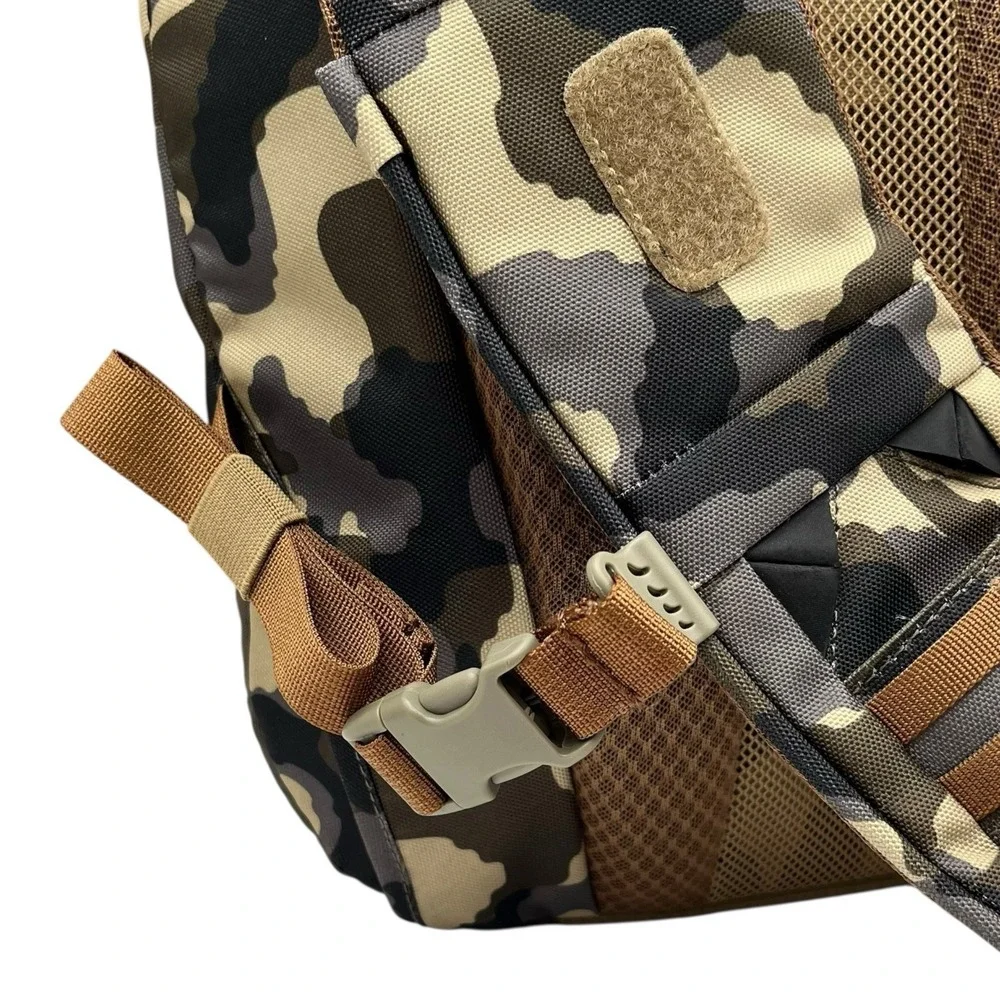 Umpqua Mens Fishing Outdoor Sling Pack Camo Print ZS2 Steamboat 1200